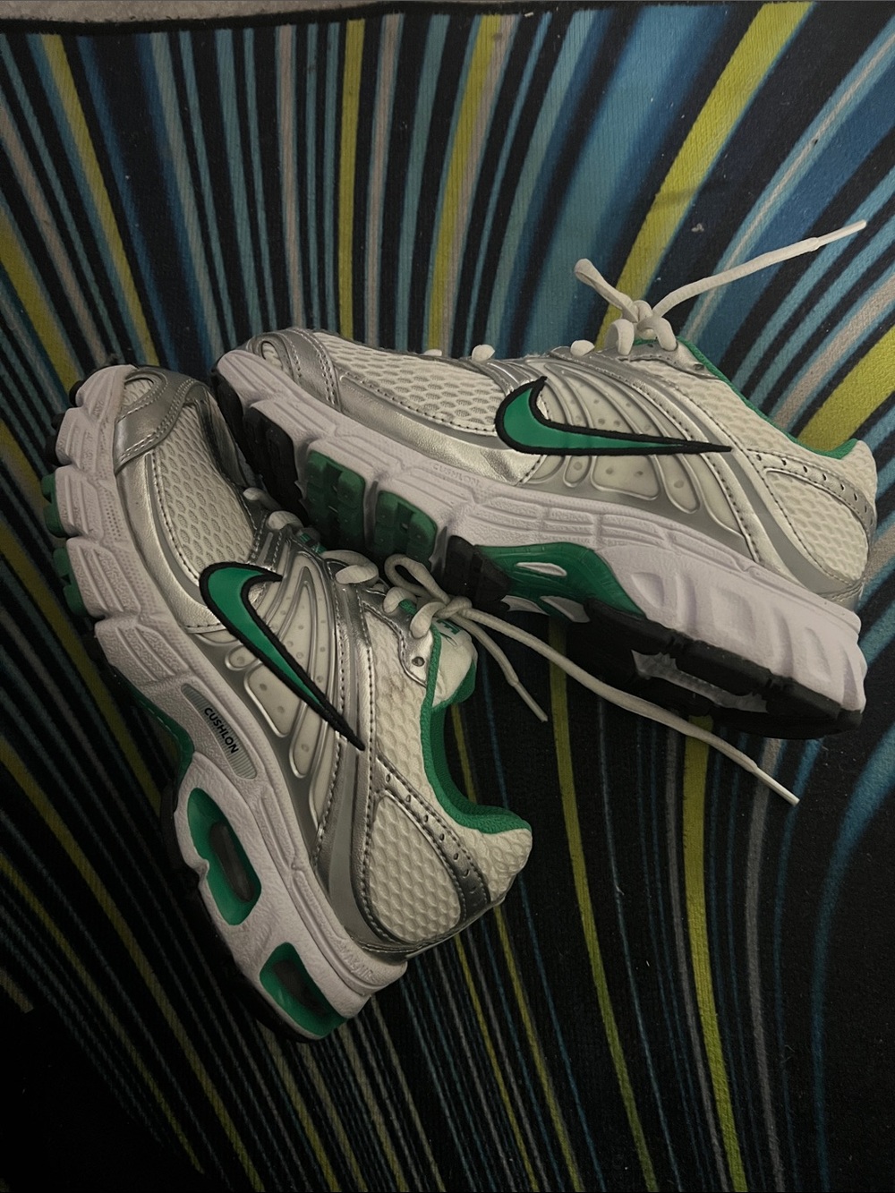 Nike Kids White & Green Mesh Running Sneakers